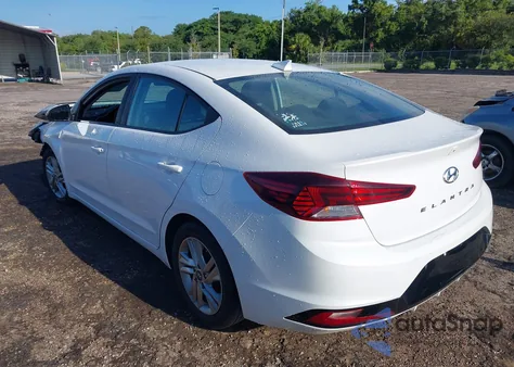 2020 Hyundai Elantra Sel z USA, uszkodzony, nr VIN 5NPD84LF9LH579563